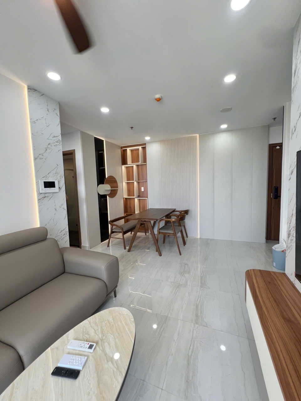 [CHO THUÊ] CĂN HỘ CAO CẤP HAPPY ONE CENTRAL – 2PN FULL NỘI THẤT SANG TRỌNG – GIÁ CHỈ 15 TR/THÁNG