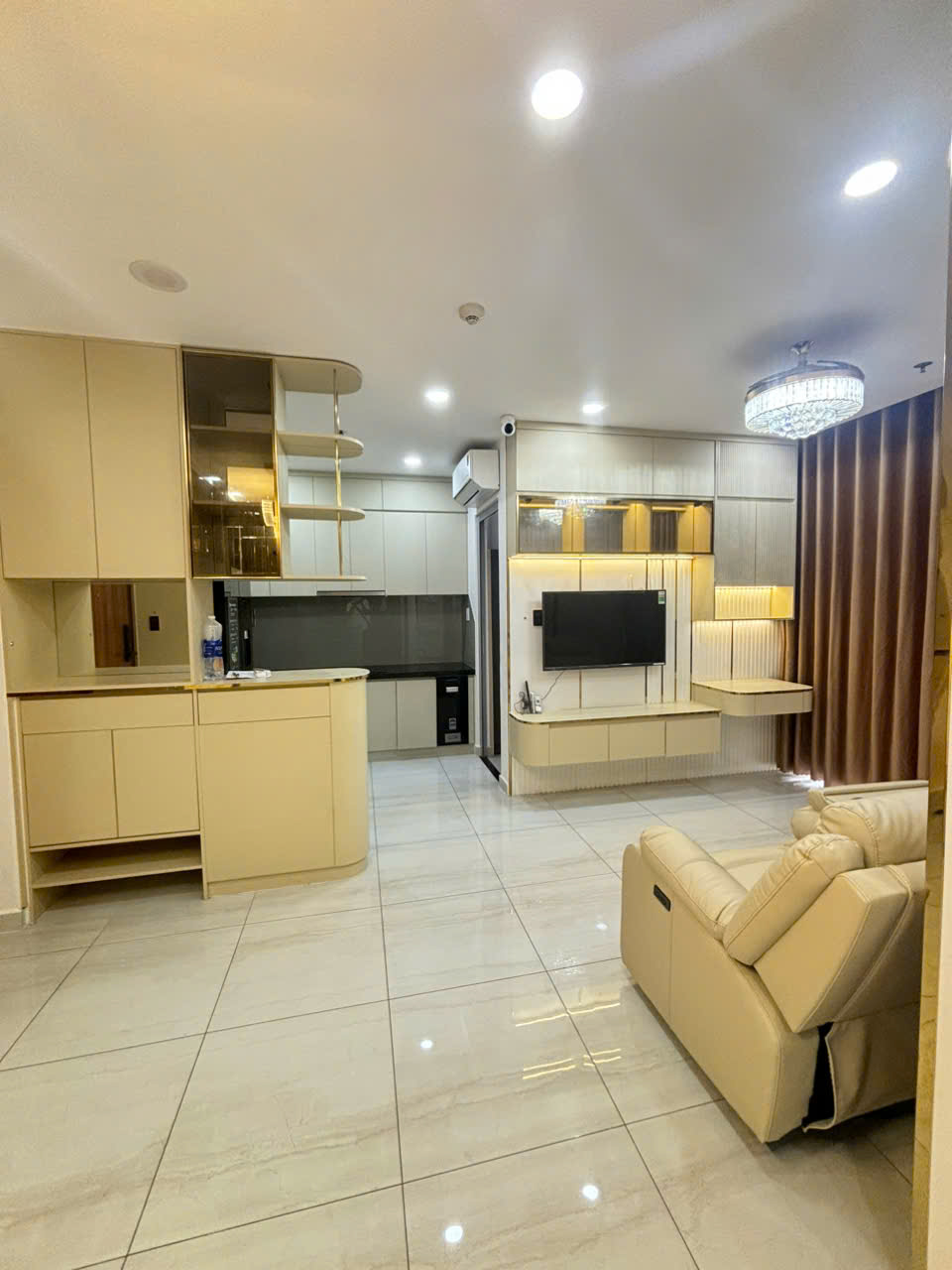 Cho thuê căn hộ 𝐇𝐀𝐏𝐏𝐘 𝐎𝐍𝐄 𝐂𝐄𝐍𝐓𝐑𝐀𝐋 2 𝐏𝐡𝐨̀𝐧𝐠 𝐍𝐠𝐮̉  KDC Phú Hoà, Thủ Dầu Một FULL nội thất