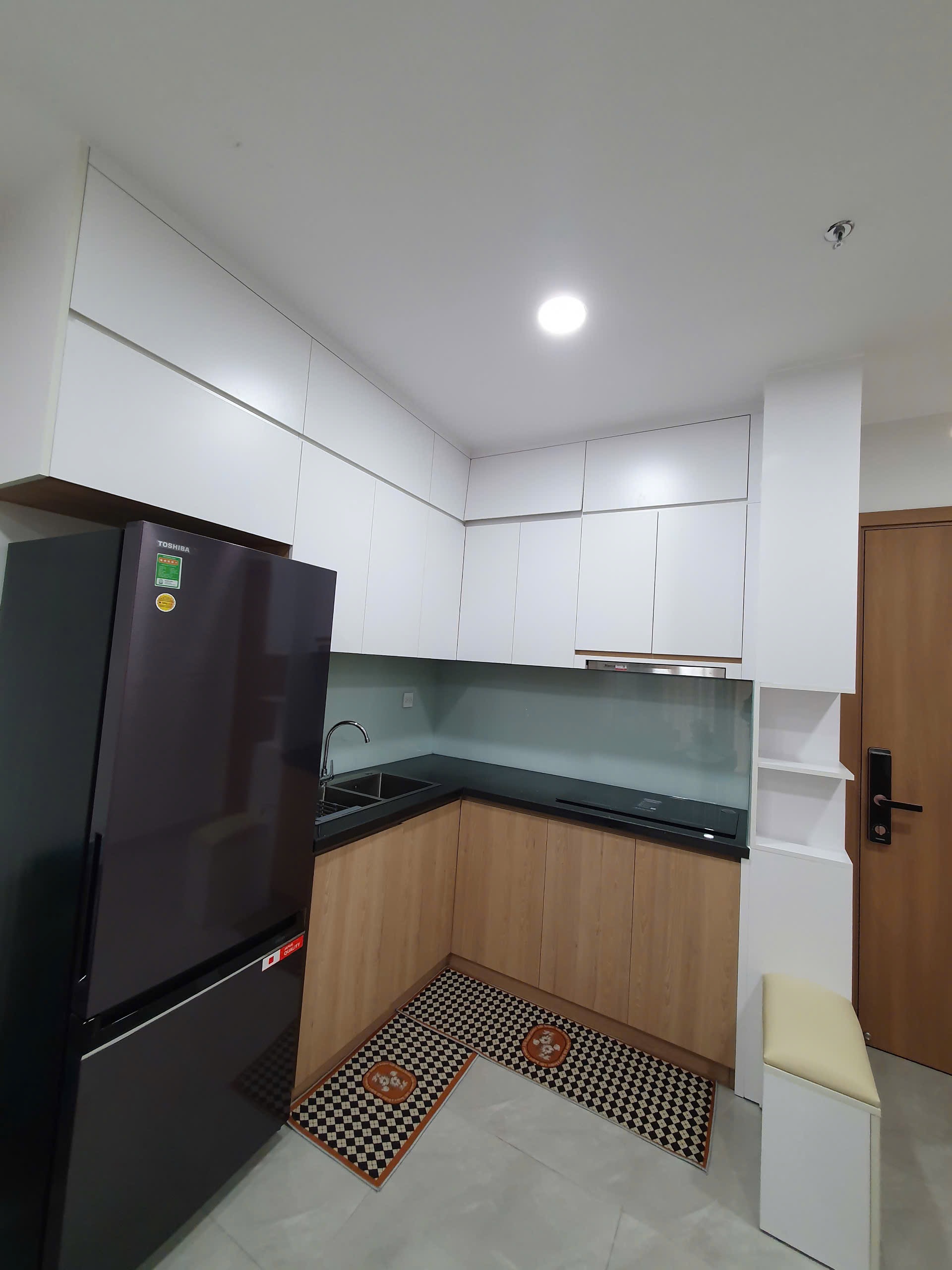 CHO THUÊ CĂN HỘ 1 PHÒNG NGỦ FULL NỘI THẤT – CHỈ CẦN XÁCH VALI VÀO Ở